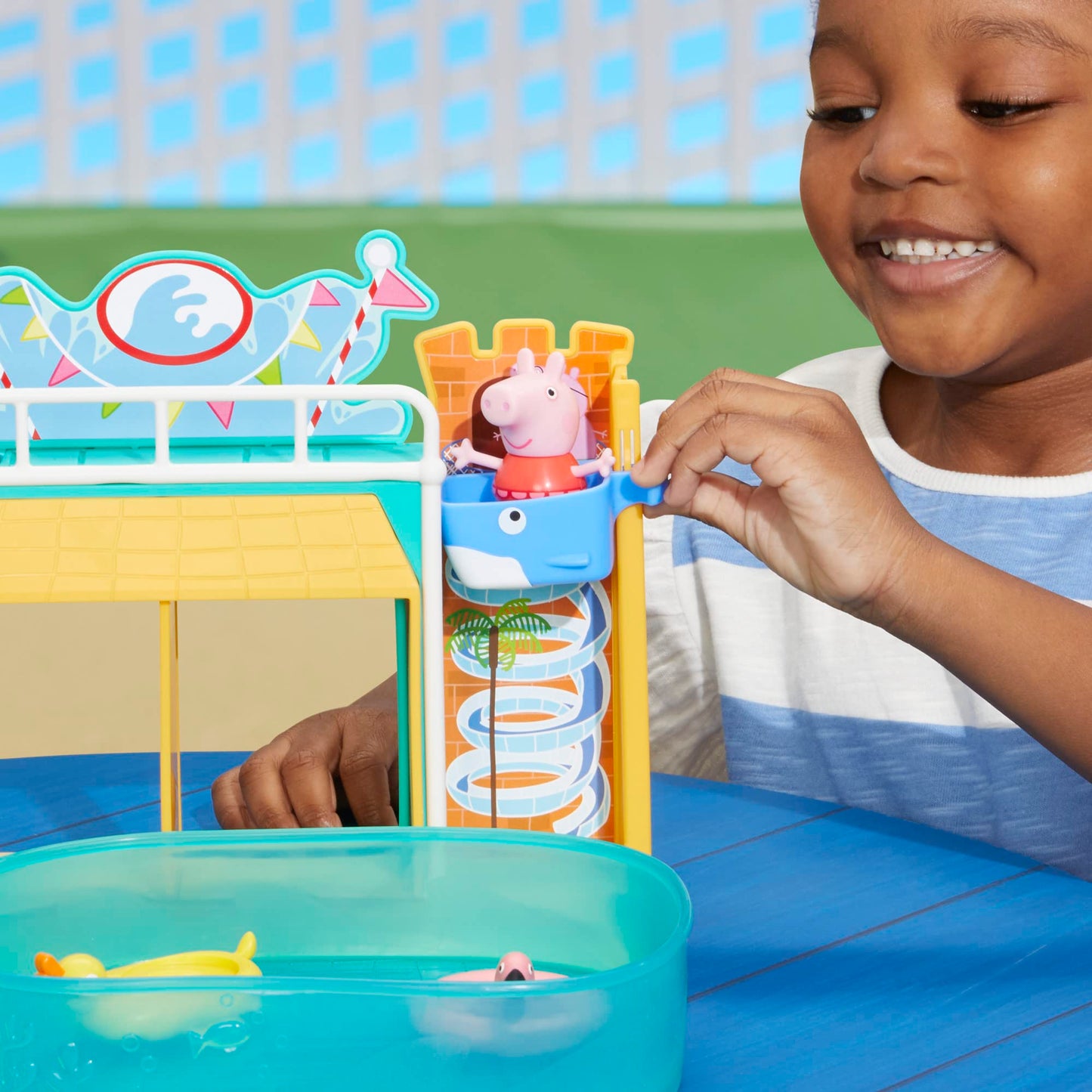 Peppa Pig Toys Peppa's Waterpark Playset, Playset with 2 Figures, Preschool Toys for 3 Year Old Girls and Boys and Up