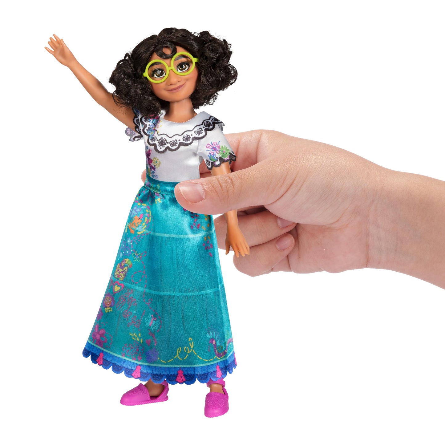 Disney's Encanto Ultimate Madrigal Family Dolls Gift Set Includes 12 Dolls [Amazon Exclusive]