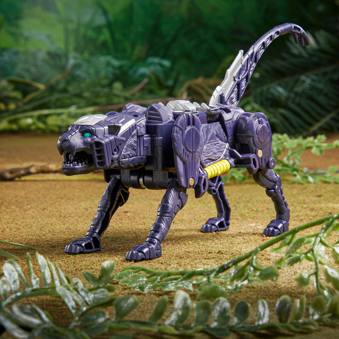 Bumblebee and Snarlsaber Beast Combiner 2-Pack | Beast Alliance | Transformers: Rise of The Beasts